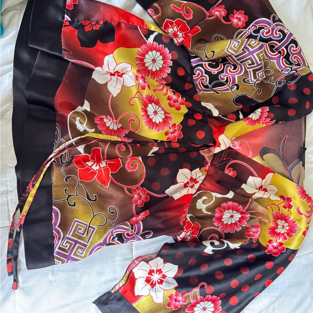 BCBGMaxAzria Multicolor Floral Kimono
